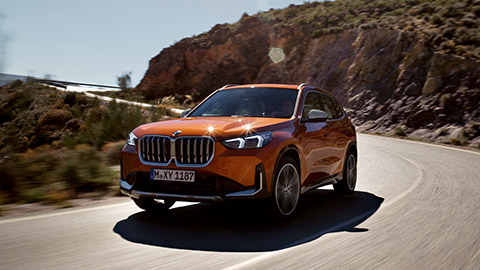 Descubre el diseño moderno de la camioneta BMW X1.