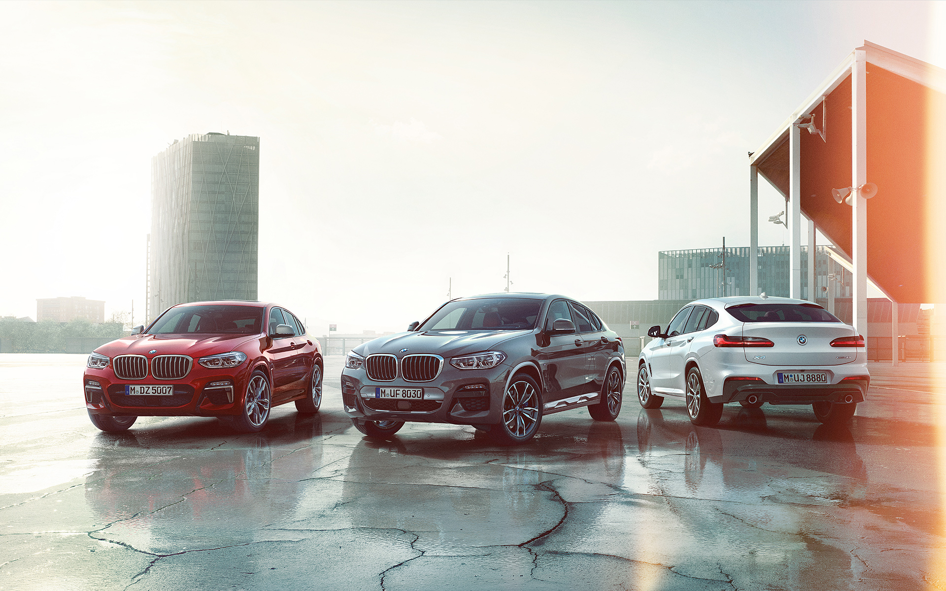 Nuevo BMW X4 en versión gris, azul y blanca Nuevo BMW X4 en versión gris, azul y blanca
