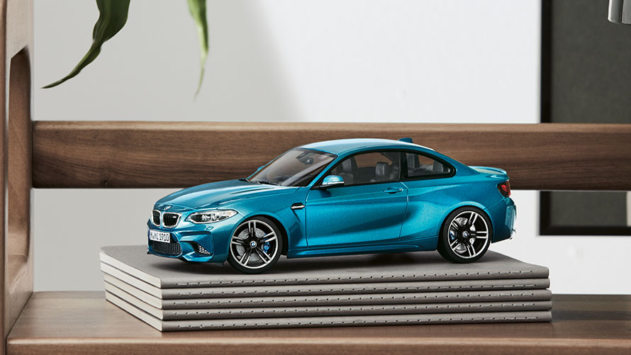Miniatura BMW M2. Miniatura BMW M2 en color auténtico miniaturas BMW.