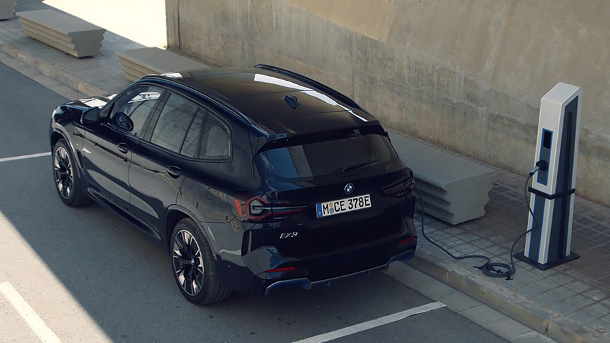 Conoce el placer de conducir los vehículos eléctricos BMW: eficiencia, autonomía y tecnología premium para una experiencia inigualable. Vehículos eléctricos BMW: La evolución en movilidad sustentable.
