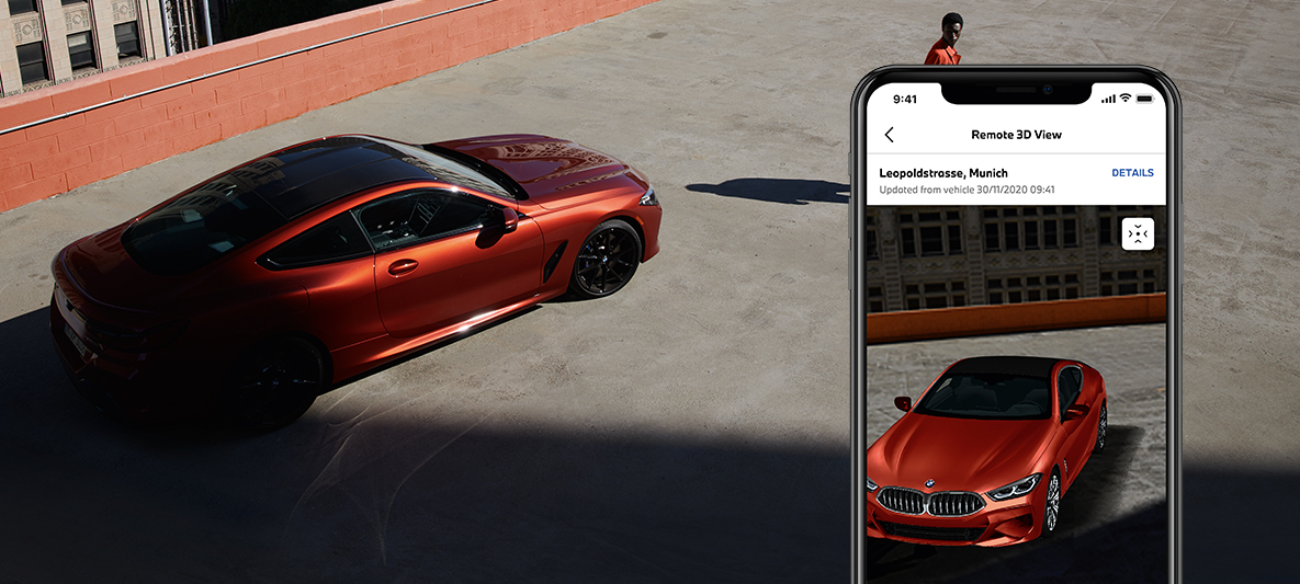 My BMW App Tener el vehículo siempre a la vista BMW con persona desde una perspectiva aérea My BMW App Tener el vehículo siempre a la vista BMW con persona desde una perspectiva aérea
