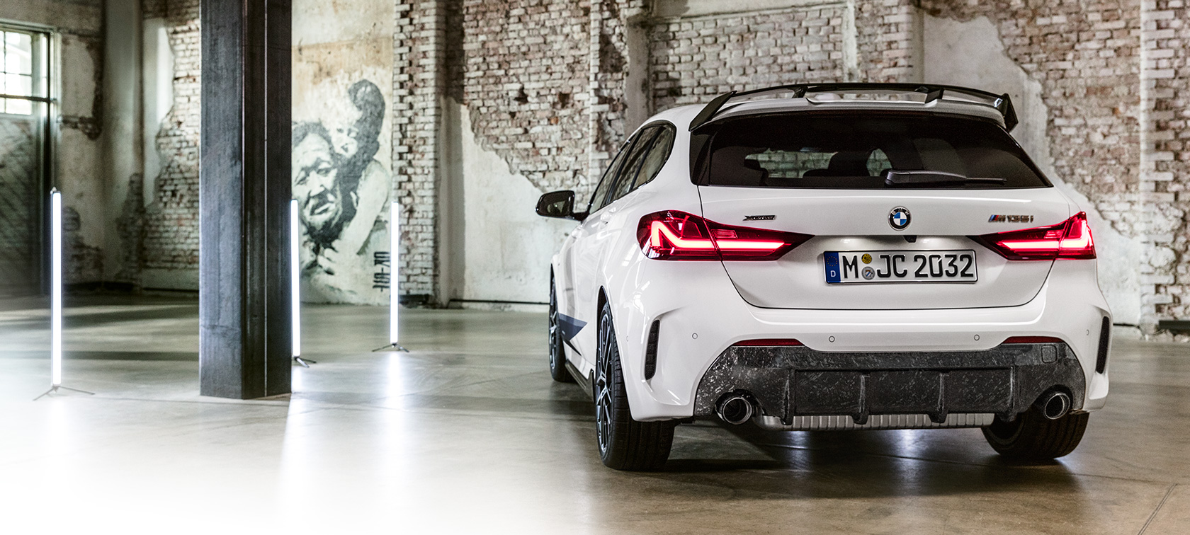 BMW M Performance Parts del BMW Serie 1. Toma trasera del diseño de BMW M Performance Parts del BMW Serie 1.