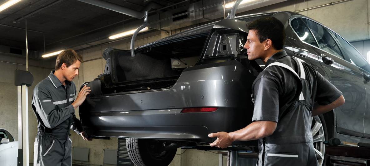 Tecnología y experiencia en nuestros Centros Autorizados Reparación de carrocería y pintura de los autos de lujo BMW