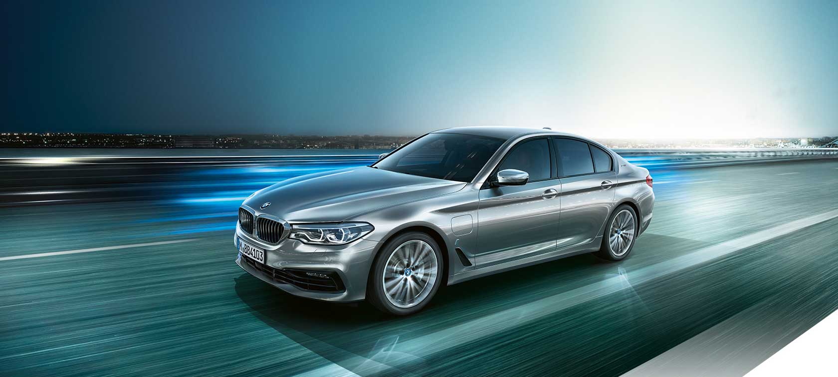 BMW 530e: El auto híbrido que ve hacia un futuro brillante Lujo y perfección en los autos híbridos en México 530e