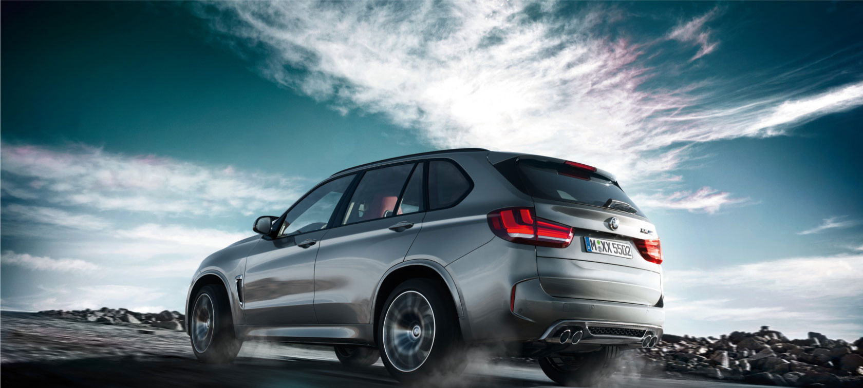 BMW X5M: detalle puertas y llantas BMW X5M: detalle puertas y llantas