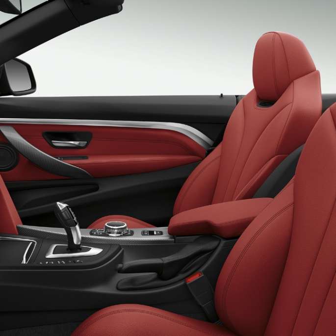 BMW Serie 4 Convertible, interior M Sport line