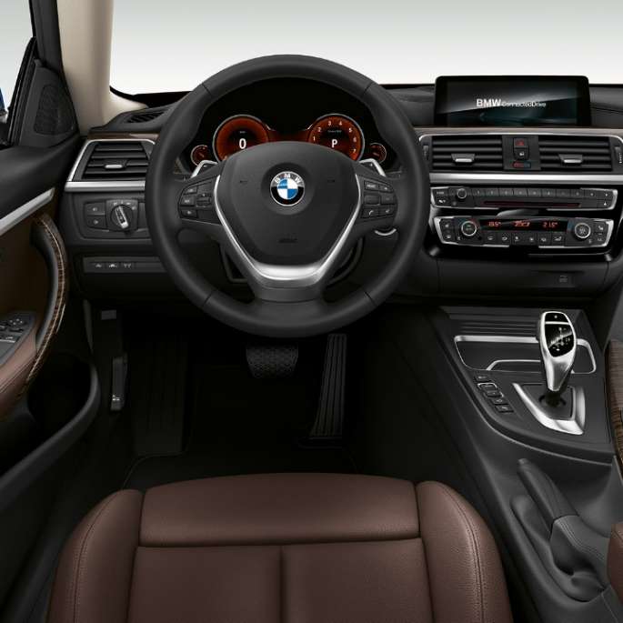 BMW 4 Series Coupé, Model Luxury Line cockpit
